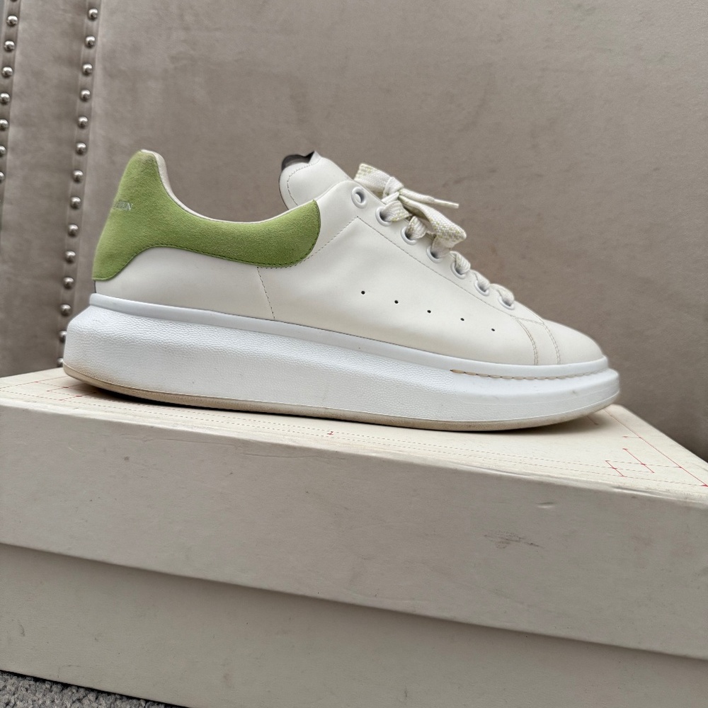 Alexander McQueens Men’s size 45